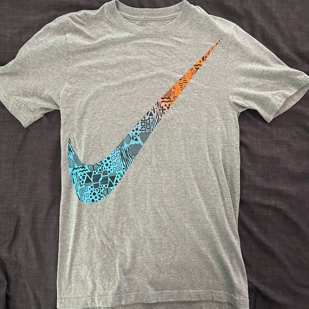Grey Nike regular fit T-shirt